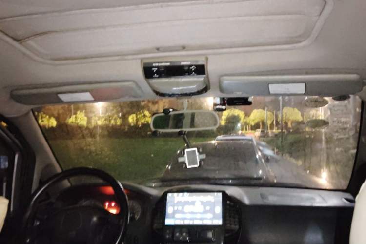 Used FORTHING Lingzhi 2013 M3 1.6L 7-Seater Luxury Model Headliner