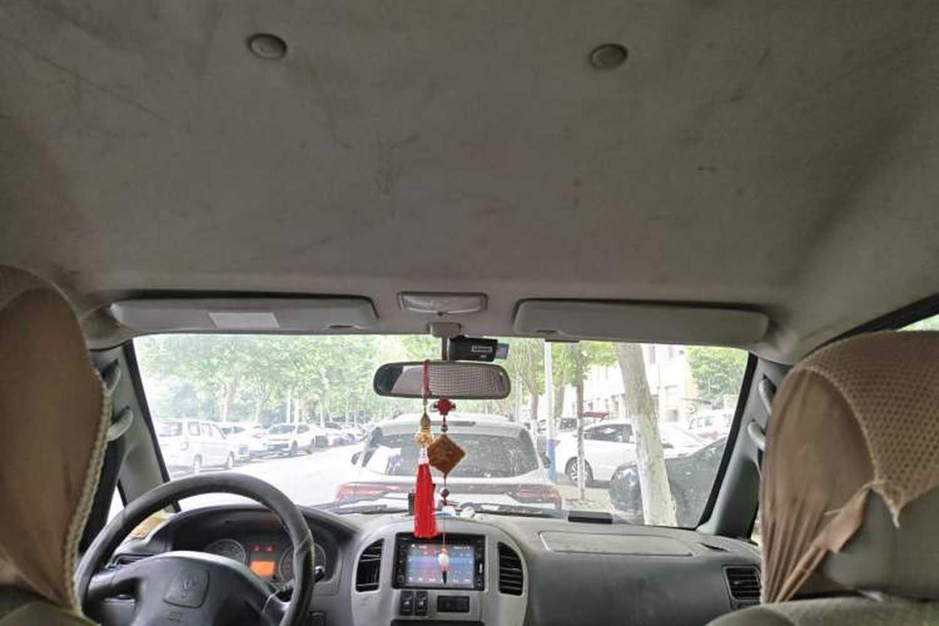 Used FORTHING Lingzhi 2013 M3 1.6L 7-Seater Comfort Model Headliner