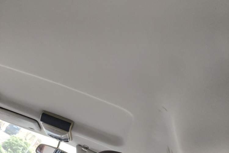 Used FORTHING Lingzhi 2013 M5 Q7 2.0L 9-Seater Long-Wheelbase Comfort Model Headliner