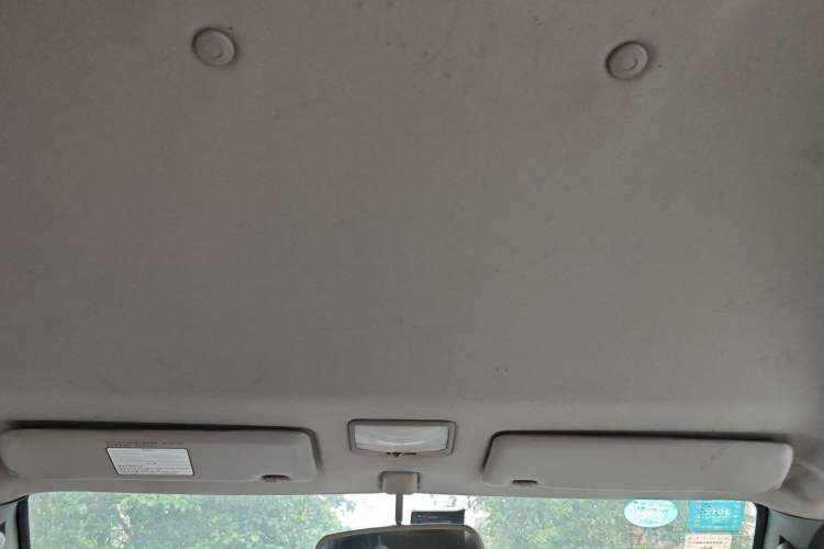 Used FORTHING Lingzhi 2013 M3 1.6L 7-Seater Luxury Model Headliner