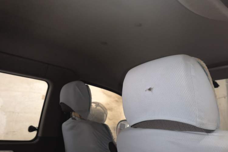 Used FORTHING Lingzhi 2013 M3 1.6L 7-seat Standard Model Headliner