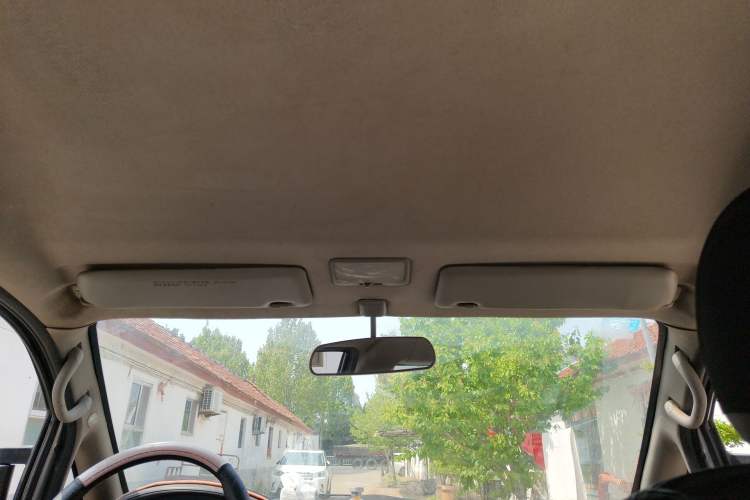 Used FORTHING Lingzhi 2013 V3 1.5L 7-Seater Standard Model II Headliner