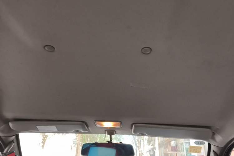 Used FORTHING Lingzhi 2013 M3 1.6L 7-Seater Luxury Model Headliner