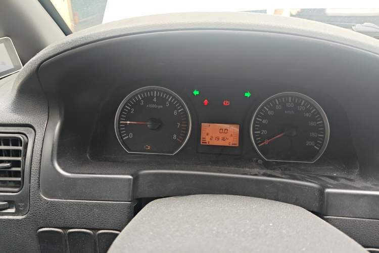 Used FORTHING Lingzhi 2013 V3 1.5L 7-Seater Standard Model II Instrument Cluster