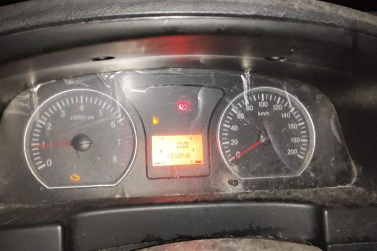 Used FORTHING Lingzhi 2013 M3 1.6L 7-Seater Luxury Model Instrument Cluster