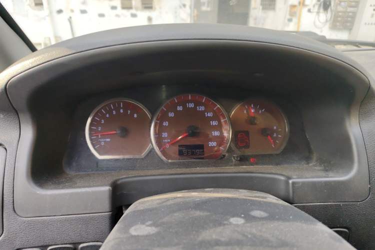 Used FORTHING Lingzhi 2013 M5 Q3 2.0L 7-seat Long-wheelbase Luxury Model Instrument Cluster