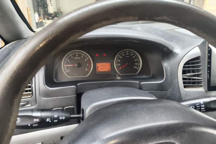 Used FORTHING Lingzhi 2013 M3 1.6L 7-Seater Comfort Model Instrument Cluster
