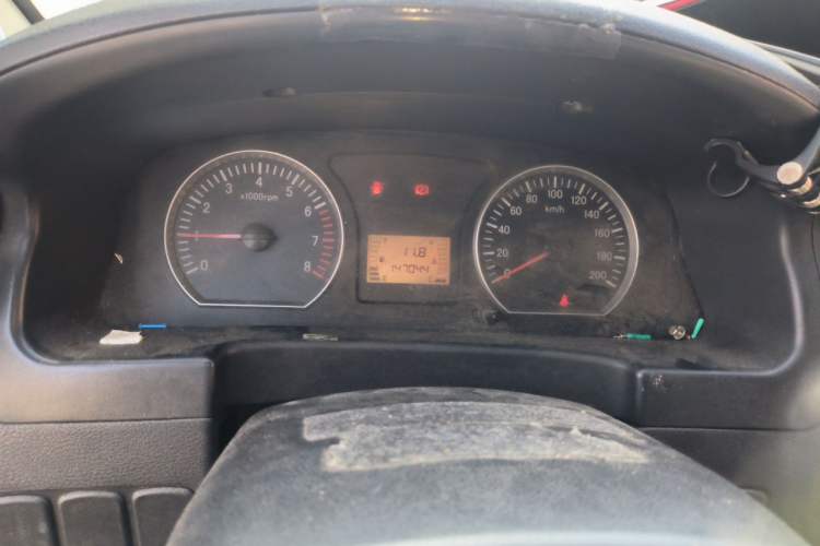 Used FORTHING Lingzhi 2013 M3 1.6L 7-seat Standard Model Instrument Cluster
