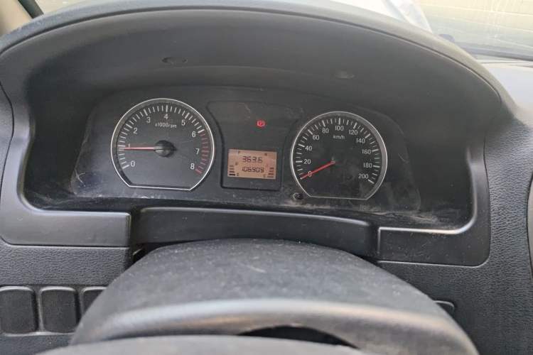 Used FORTHING Lingzhi 2013 V3 1.5L 7-Seater Comfort Model Instrument Cluster