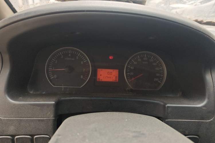 Used FORTHING Lingzhi 2013 M3 1.6L 7-seat Standard Model Instrument Cluster