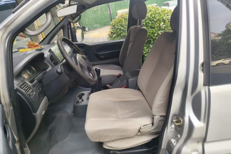 Used FORTHING Lingzhi 2013 M3 1.6L 7-Seater Comfort Model Left Front Seat