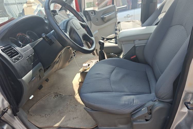 Used FORTHING Lingzhi 2013 M5 Q7 2.0L 7-Seater Long-Wheelbase Comfort Model Left Front Seat