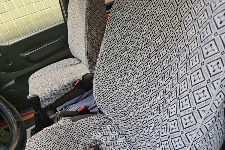 Used FORTHING Lingzhi 2013 V3 1.5L 7-Seater Comfort Model Left Front Seat
