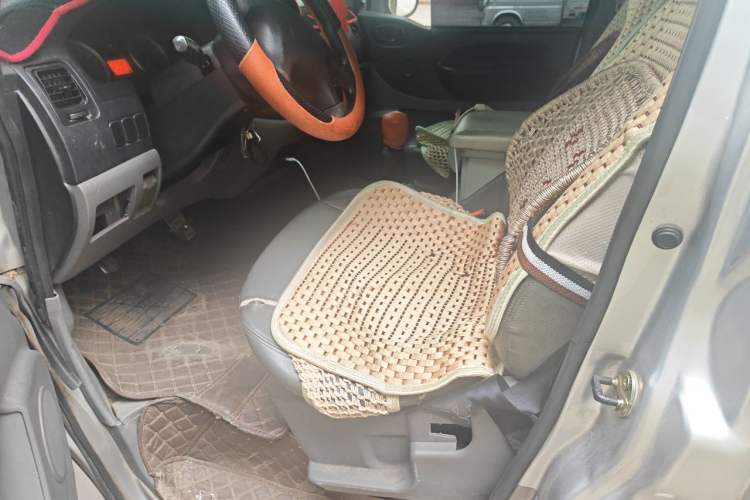 Used FORTHING Lingzhi 2013 M3 1.6L 7-Seater Comfort Model Left Front Seat