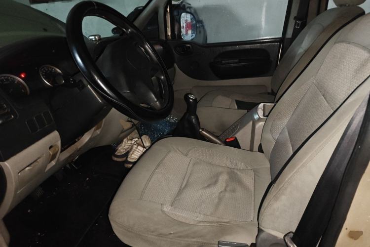 Used FORTHING Lingzhi 2013 V3 1.5L 7-Seater Standard Model II Left Front Seat
