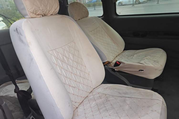 Used FORTHING Lingzhi 2013 M3 1.6L 7-Seater Luxury Model Left Rear Seat