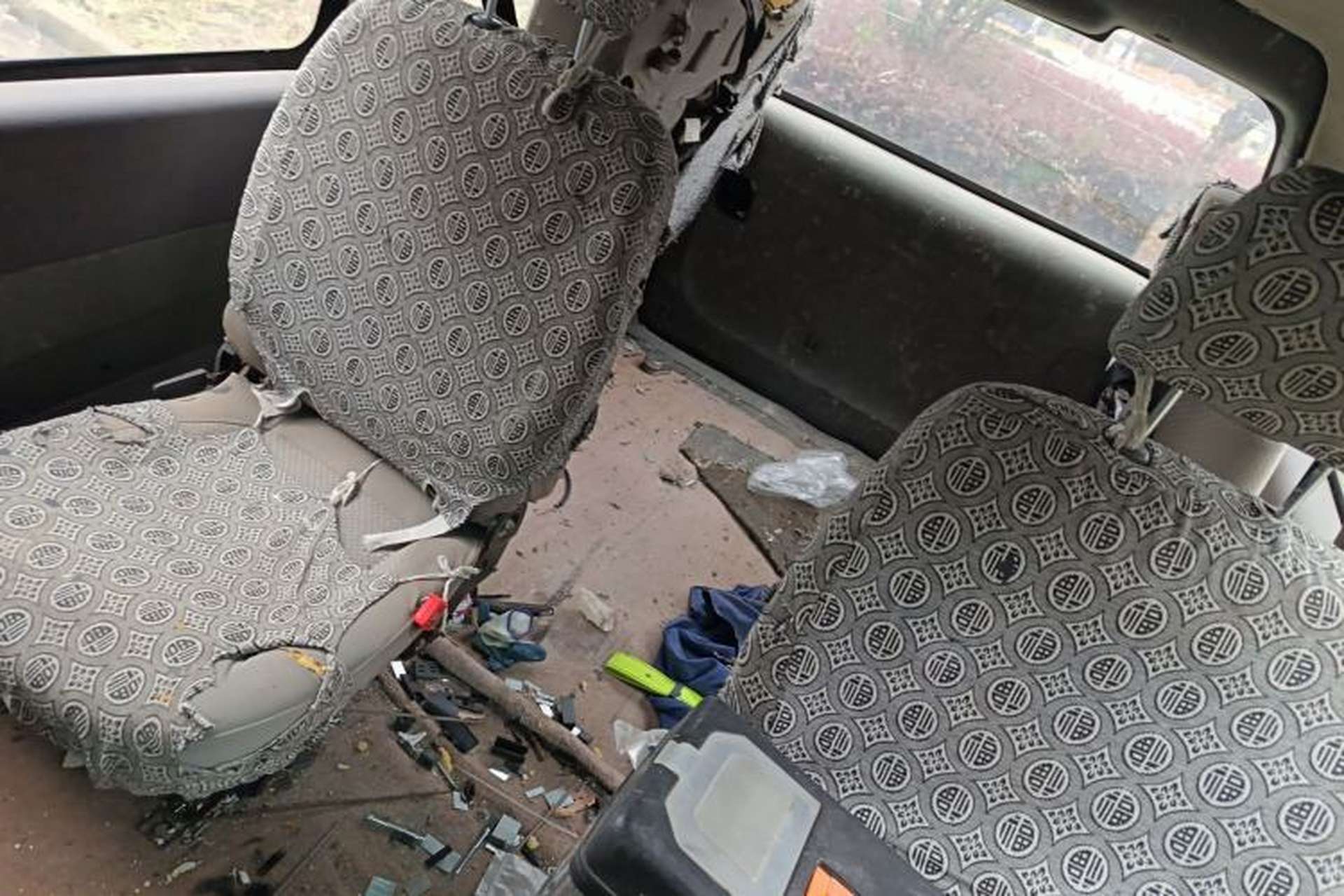 Used FORTHING Lingzhi 2013 V3 1.5L 7-Seater Standard Model II Left Rear Seat