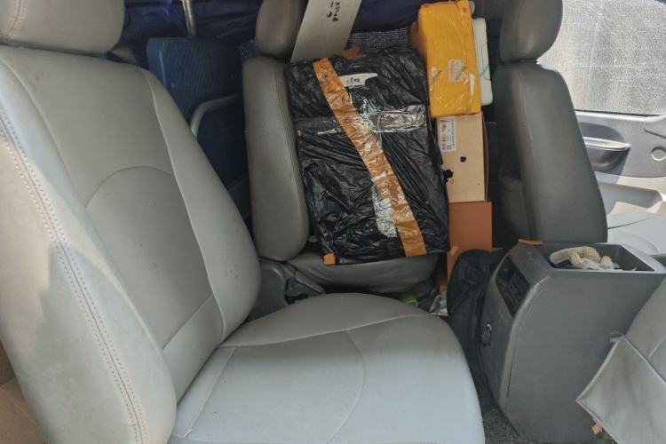 Used FORTHING Lingzhi 2013 M3 1.6L 7-Seater Luxury Model Left Rear Seat