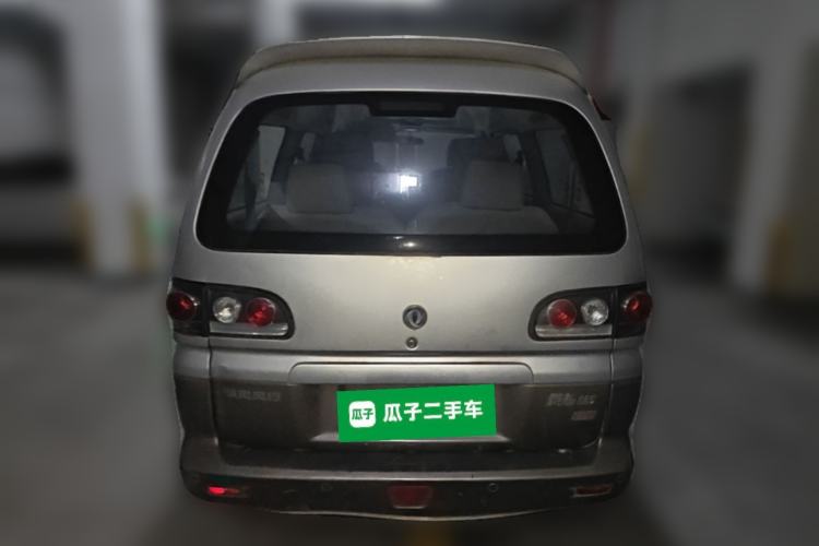 Used FORTHING Lingzhi 2013 M5 Q7 2.0L 7-Seater Long-Wheelbase Comfort Model Rear