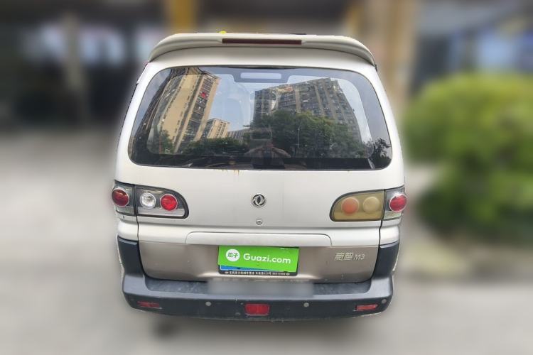 Used FORTHING Lingzhi 2013 M3 1.6L 7-Seater Comfort Model Rear