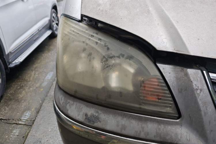 Used FORTHING Lingzhi 2013 M3 1.6L 7-Seater Luxury Model Right Front Headlight