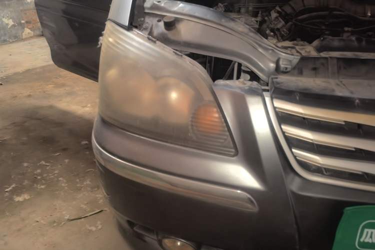 Used FORTHING Lingzhi 2013 M3 1.6L 7-seat Standard Model Right Front Headlight