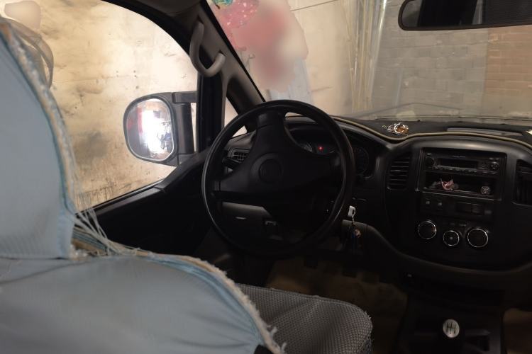 Used FORTHING Lingzhi 2013 M3 1.6L 7-seat Standard Model Steering Wheel