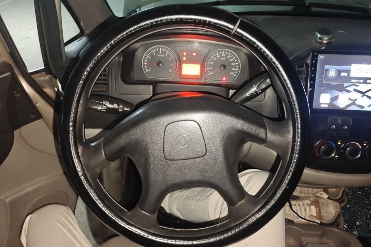 Used FORTHING Lingzhi 2013 V3 1.5L 7-Seater Standard Model II Steering Wheel