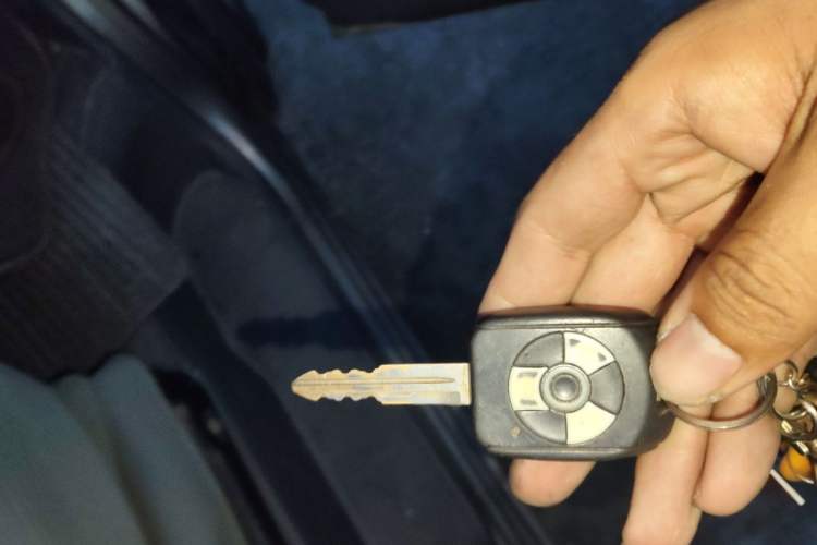 Used FORTHING Lingzhi 2013 V3 1.5L 7-Seater Standard Model II Vehicle Key