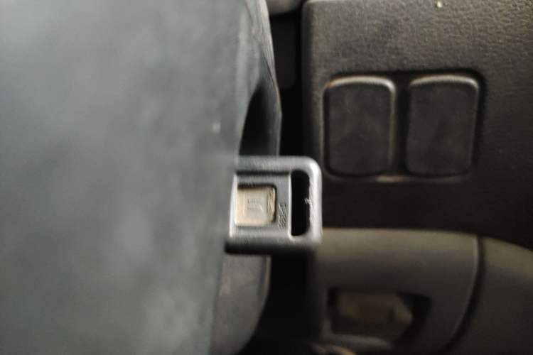 Used FORTHING Lingzhi 2013 V3 1.5L 7-Seater Standard Model II Vehicle Key