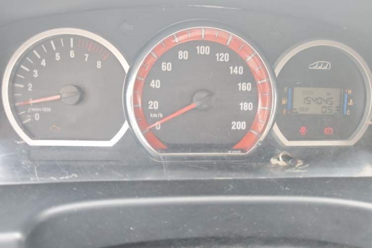 Used FORTHING Lingzhi 2013 M5 Q7 2.0L 7-Seater Long-Wheelbase Comfort Model Instrument Cluster