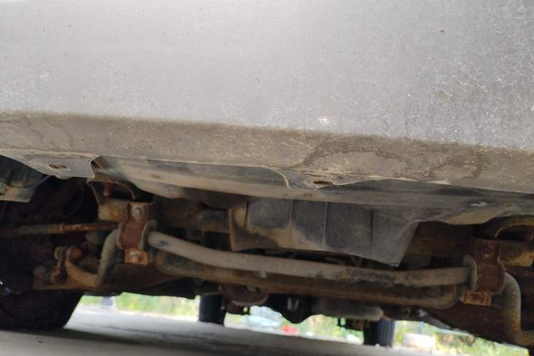 Used FORTHING Lingzhi 2013 M3 1.6L 7-seat Standard Model Chassis Front