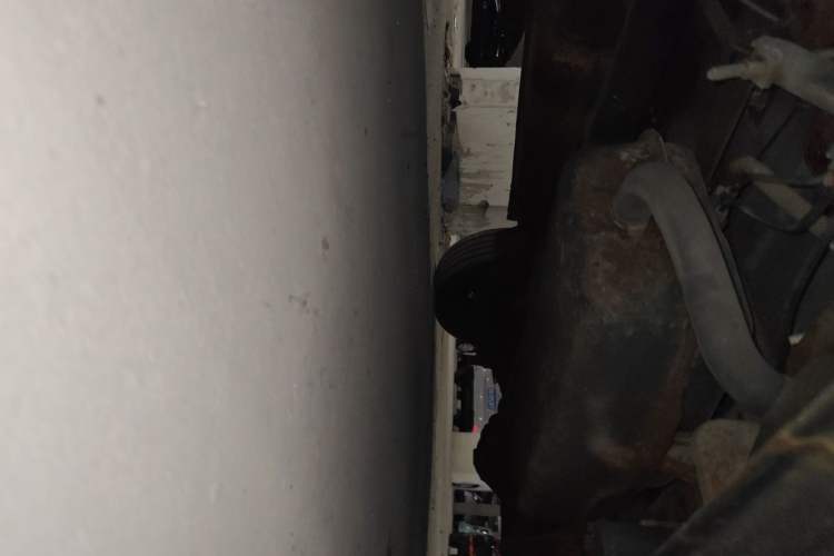 Used FORTHING Lingzhi 2013 M3 1.6L 7-seat Standard Model Chassis Front Left