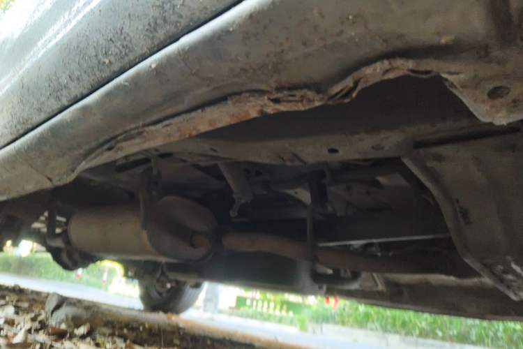 Used FORTHING Lingzhi 2013 V3 1.5L 7-Seater Luxury Model Chassis Front Right