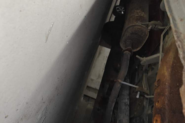 Used FORTHING Lingzhi 2013 M3 1.6L 7-seat Standard Model Chassis Front Right