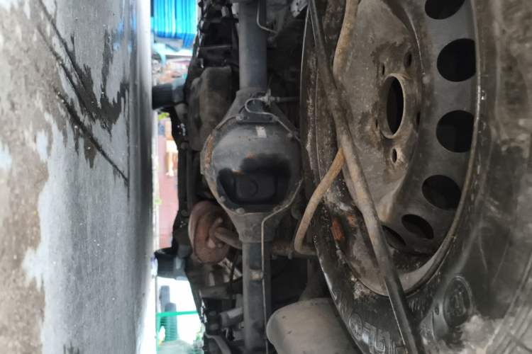 Used FORTHING Lingzhi 2013 V3 1.5L 7-Seater Standard Model II Chassis Rear
