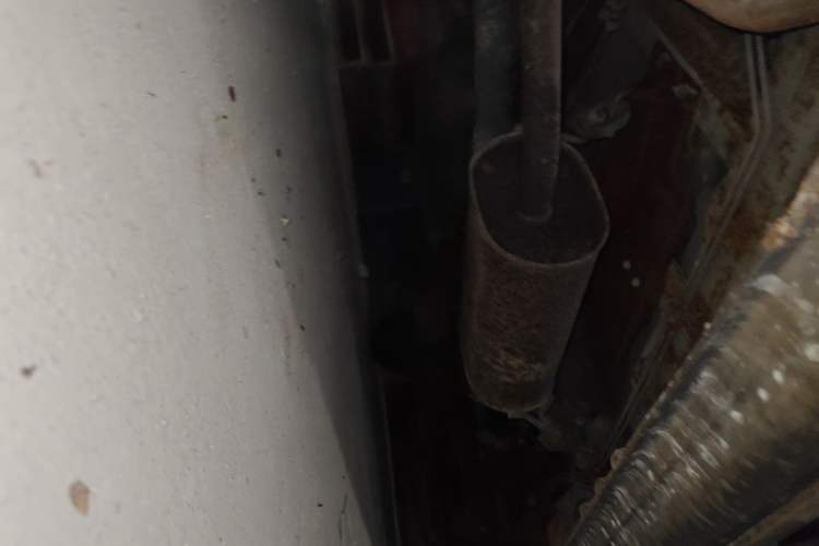 Used FORTHING Lingzhi 2013 M3 1.6L 7-seat Standard Model Chassis Rear Right