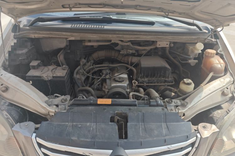 Used FORTHING Lingzhi 2013 M3 1.6L 7-Seater Comfort Model Engine Bay