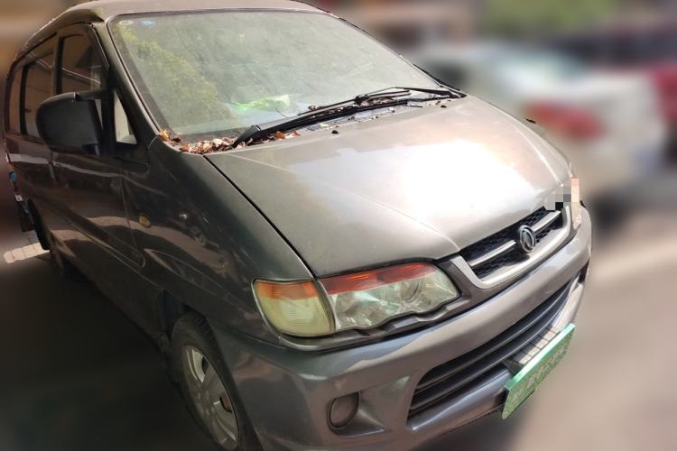 Used FORTHING Lingzhi 2013 V3 1.5L 7-Seater Standard Model II Front Right 45 Deg