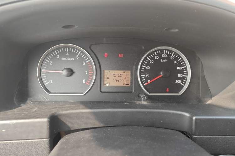 Used FORTHING Lingzhi 2013 M3 1.6L 7-Seater Comfort Model Instrument Cluster