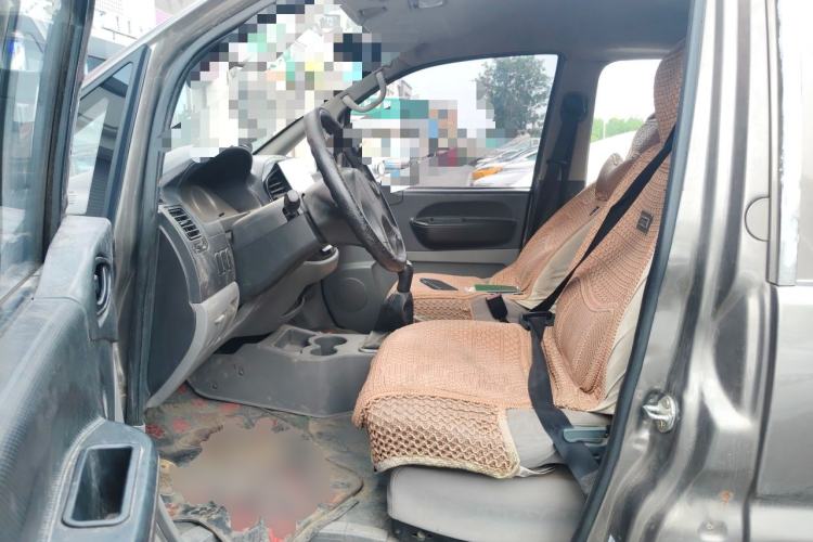 Used FORTHING Lingzhi 2013 V3 1.5L 7-Seater Standard Model II Left Front Seat