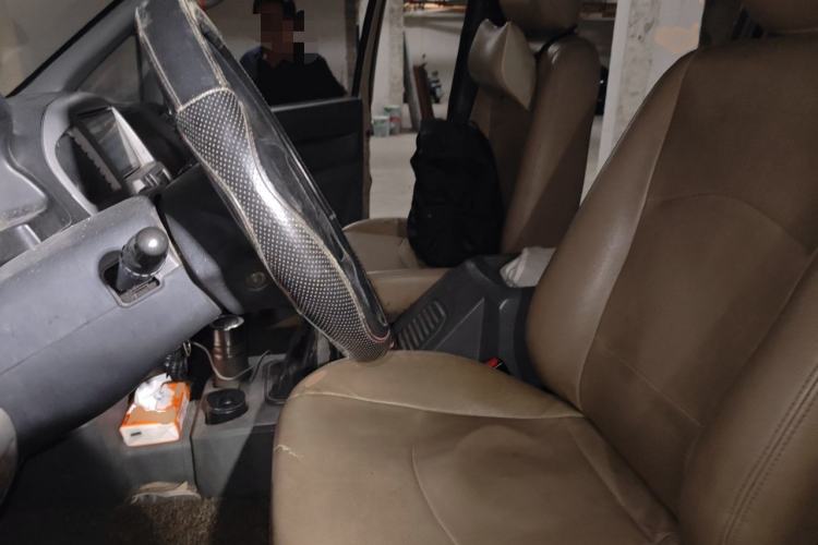 Used FORTHING Lingzhi 2013 M3 1.6L 7-seat Standard Model Left Front Seat
