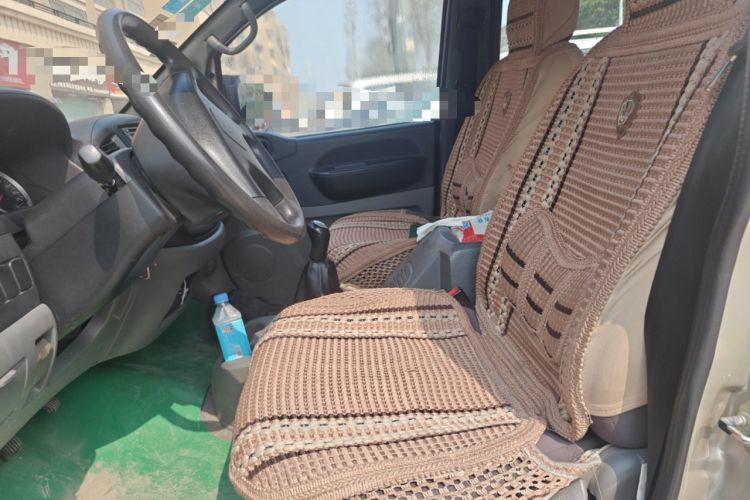 Used FORTHING Lingzhi 2013 M3 1.6L 7-Seater Comfort Model Left Front Seat