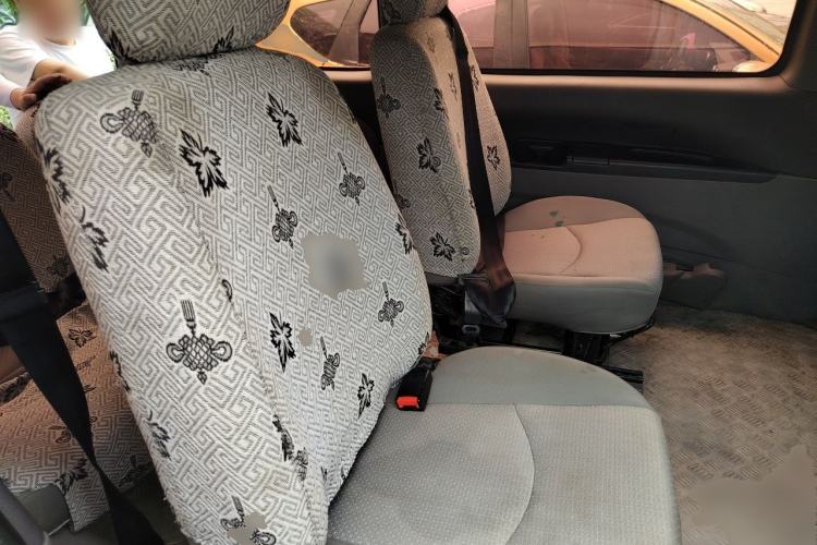 Used FORTHING Lingzhi 2013 M3 1.6L 7-Seater Comfort Model Left Rear Seat