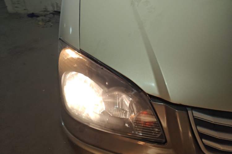 Used FORTHING Lingzhi 2013 M3 1.6L 7-seat Standard Model Right Front Headlight