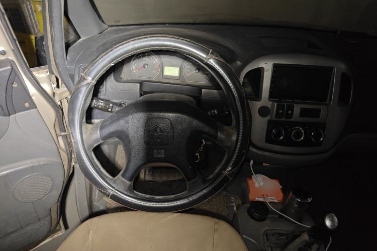 Used FORTHING Lingzhi 2013 M3 1.6L 7-seat Standard Model Steering Wheel