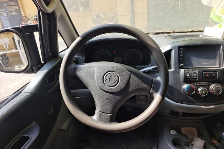 Used FORTHING Lingzhi 2013 V3 1.5L 7-Seater Standard Model II Steering Wheel