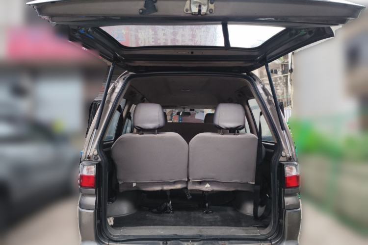 Used FORTHING Lingzhi 2013 V3 1.5L 7-Seater Standard Model II Trunk