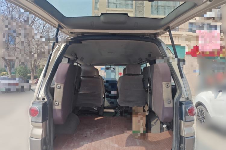 Used FORTHING Lingzhi 2013 M3 1.6L 7-Seater Comfort Model Trunk