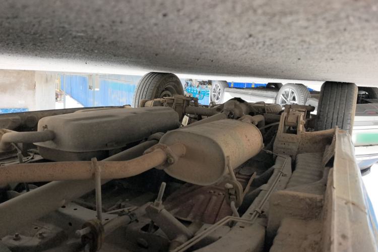 Used FORTHING Lingzhi 2014 M3 1.6L 7-Seater Comfort Model Chassis Front Right